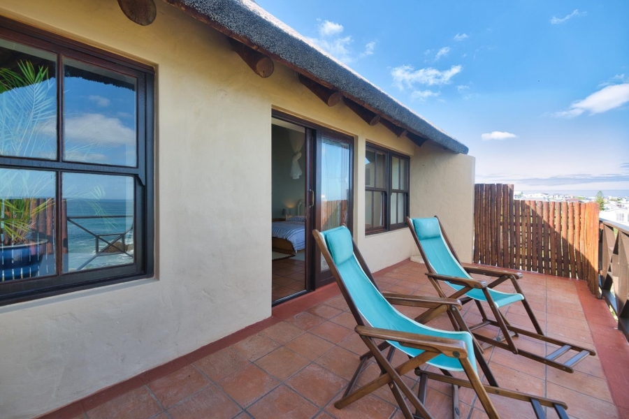 5 Bedroom Property for Sale in De Kelders Western Cape